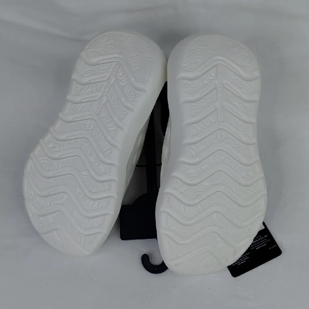 Rugged Shark Kids White Water Shoes Sz 8 Toddler